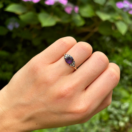 Antique, Georgian amethyst & diamond ring, 15ct yellow gold