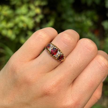 Antique, Victorian ruby & diamond three-stone ring, 18ct yellow gold