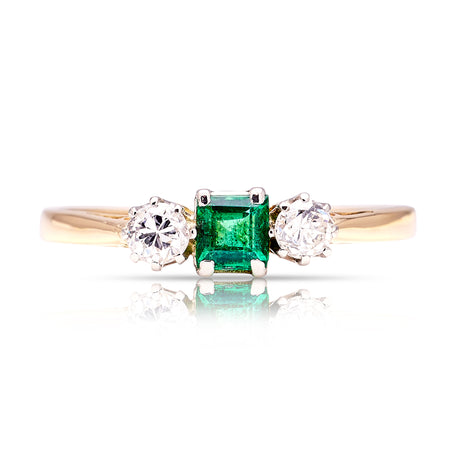 Antique, Edwardian emerald & diamond three-stone ring  front