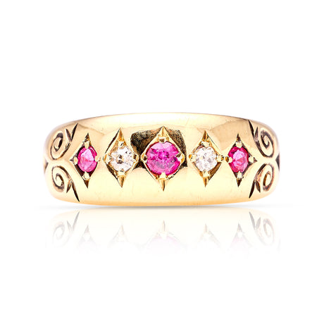 Antique, Edwardian five-stone ruby & diamond ring, 18ct yellow gold front