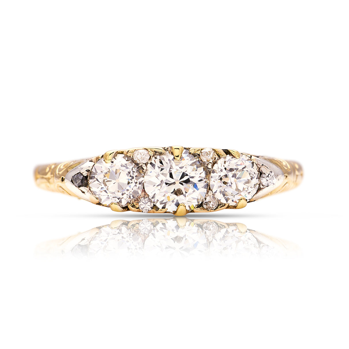 Antique, Edwardian three-stone diamond ring