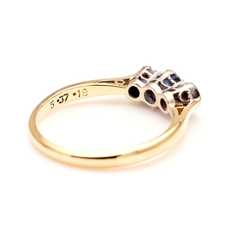 Antique, Edwardian sapphire & diamond three-stone ring