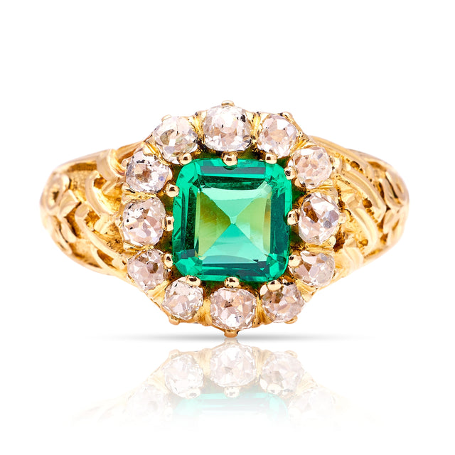 Antique, Edwardian emerald & diamond cluster ring