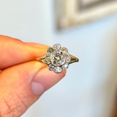 Antique, Edwardian old-cut diamond cluster ring