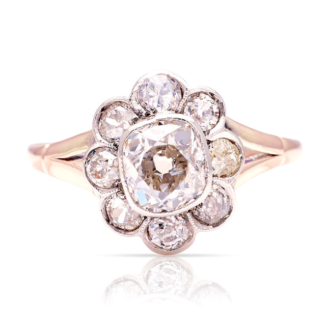 Antique, Edwardian old-cut diamond cluster ring