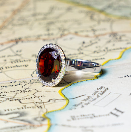 Vintage garnet & diamond cluster ring side