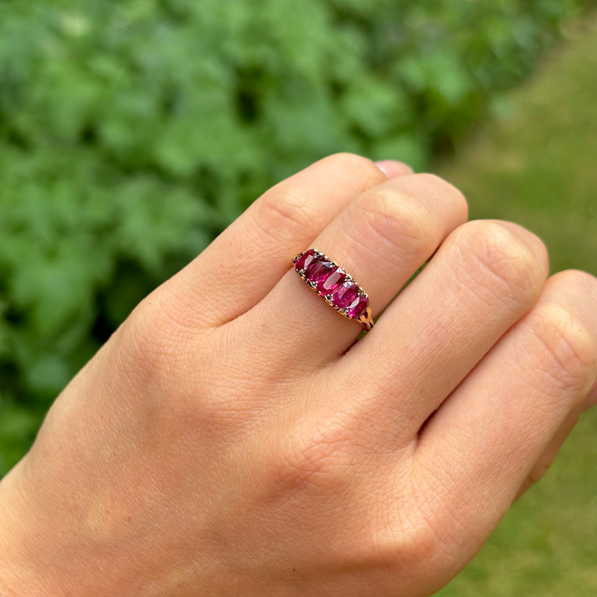 Antique, Edwardian ruby half hoop ring, 18ct yellow gold