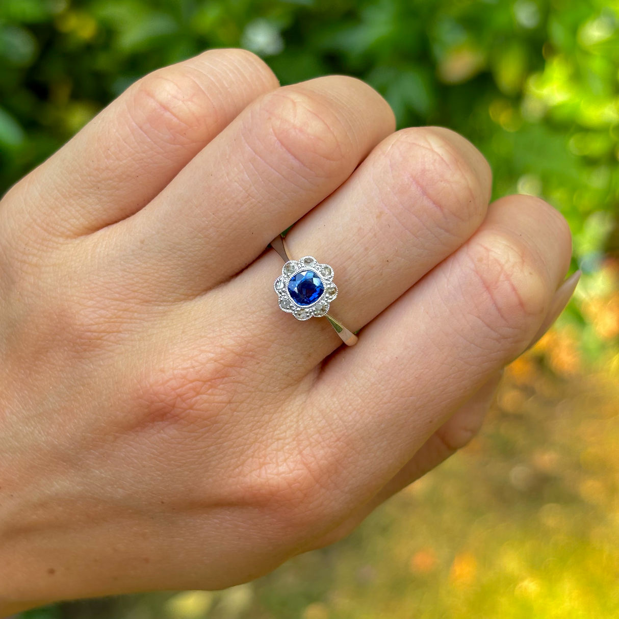 Antique, Edwardian sapphire and diamond cluster ring, 18ct yellow gold and platinum