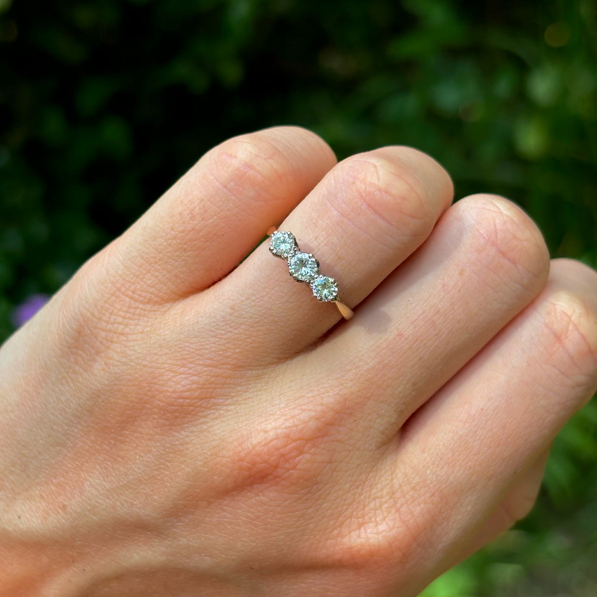 Antique, Edwardian three-stone diamond ring, 18ct yellow gold & platinum