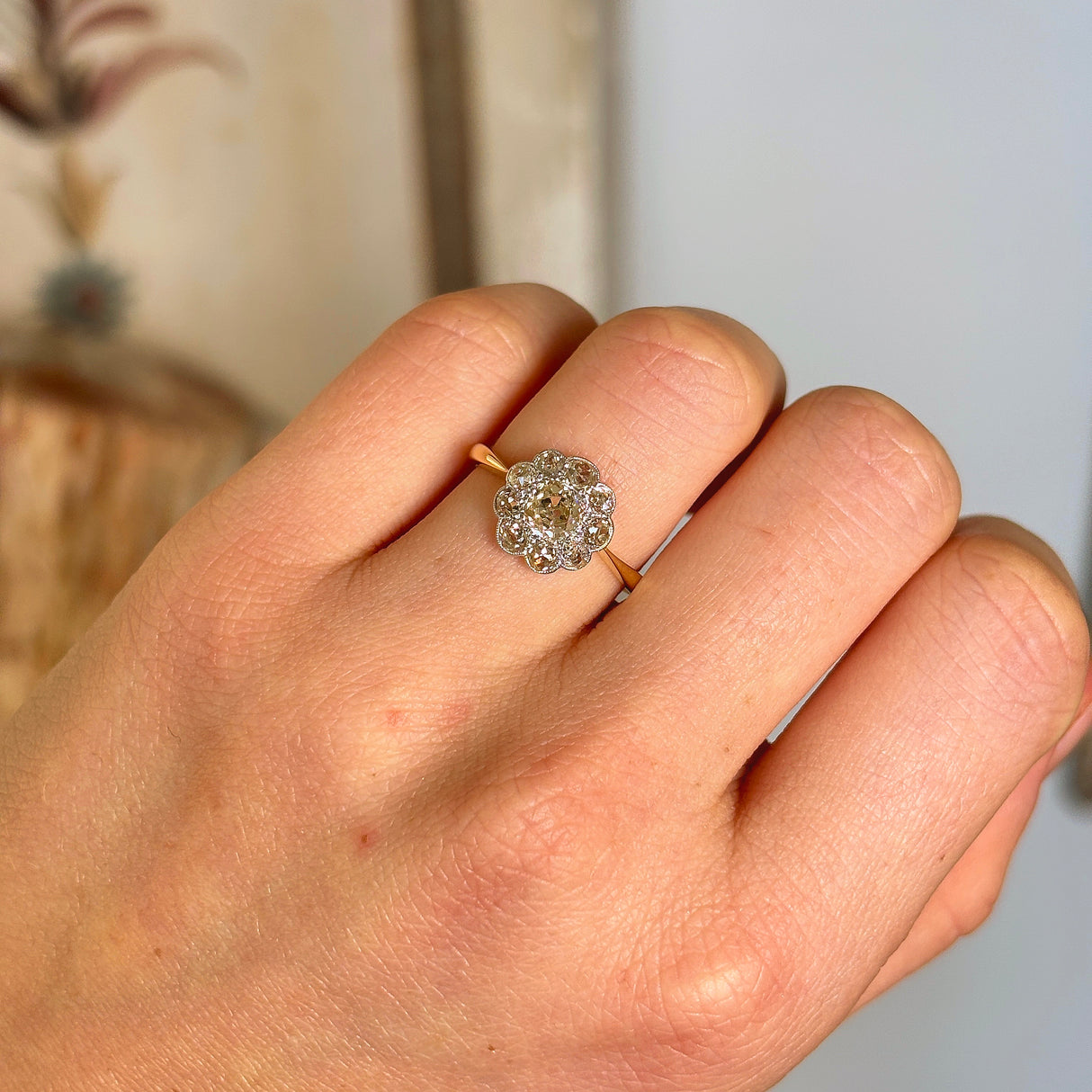 Vintage, Art Deco brown-cinnamon diamond cluster ring