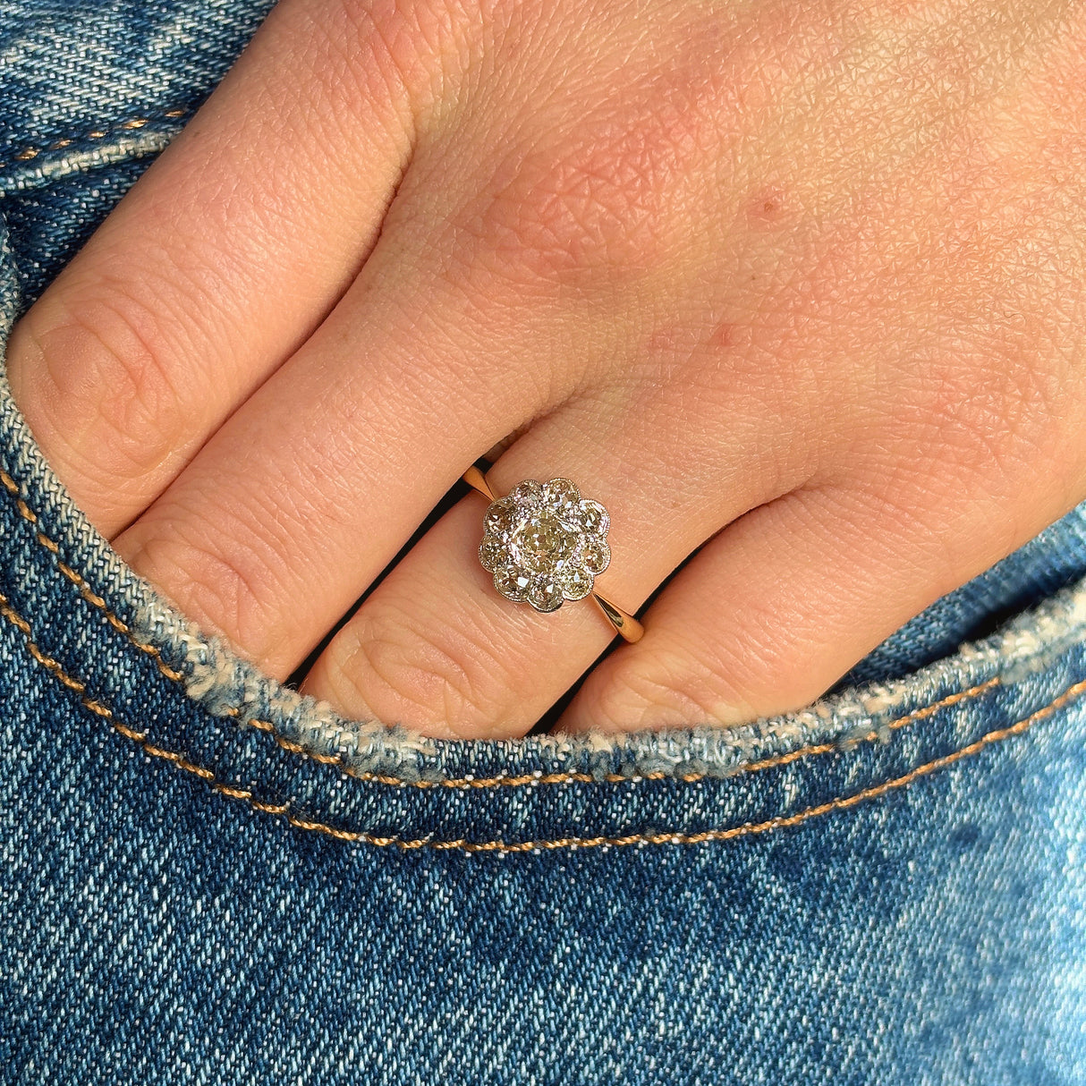 Vintage, Art Deco brown-cinnamon diamond cluster ring