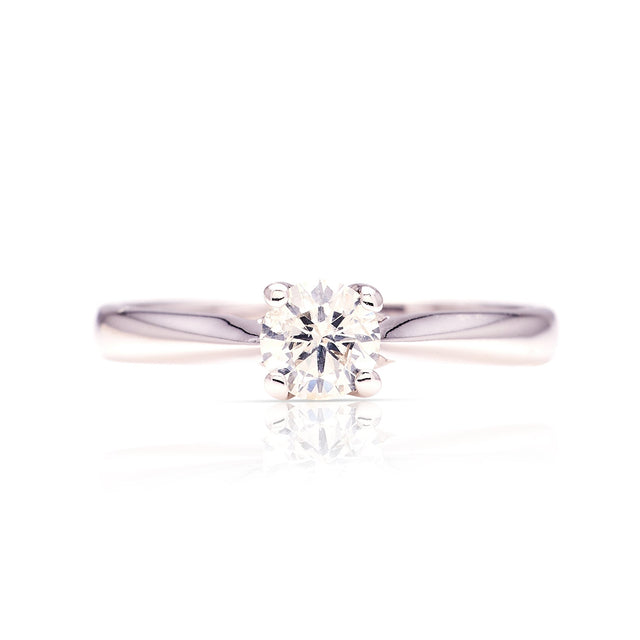 Vintage, 1990s diamond solitaire ring front