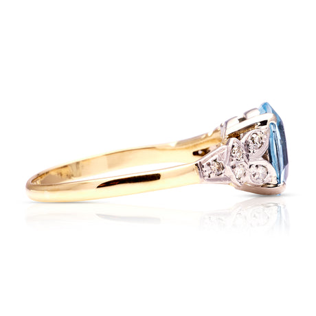 Antique, Edwardian aquamarine and diamond engagement ring, 18ct yellow gold and platinum