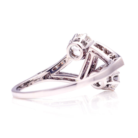 Vintage, Art Deco toi et moi diamond engagement ring, platinum