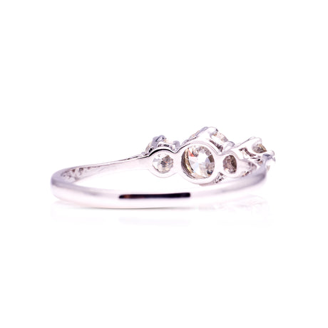 Vintage, Art Deco three-stone diamond ring, 18ct white gold & platinum