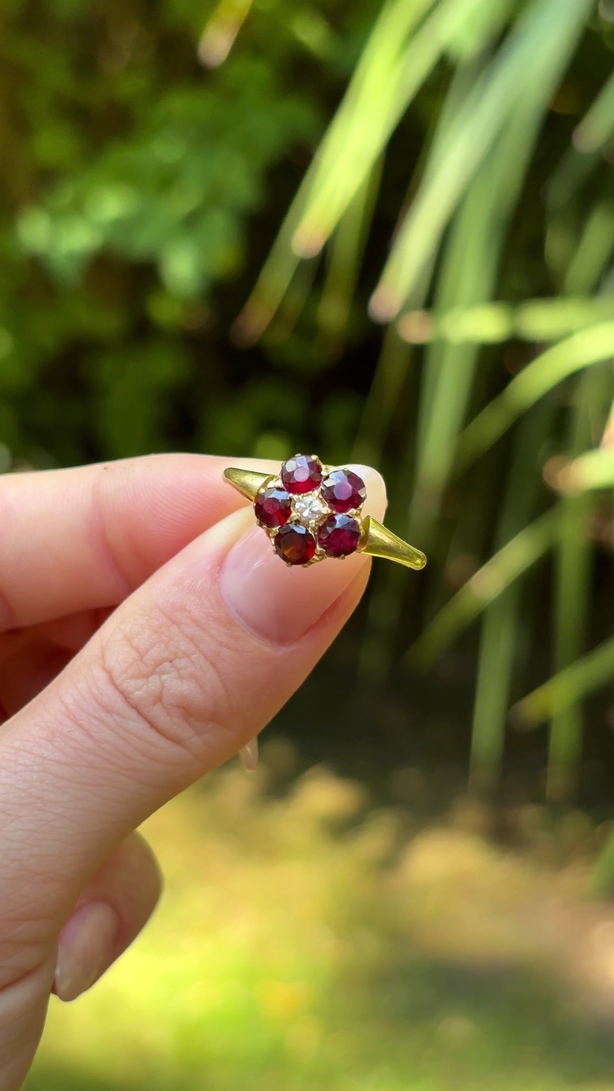 Antique, Victorian garnet cluster ring