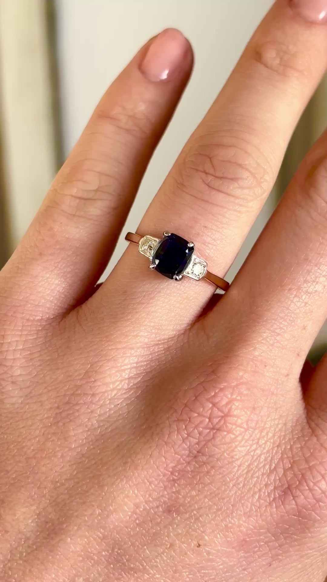 Vintage, Art Deco Sri-Lankan sapphire & diamond three-stone ring