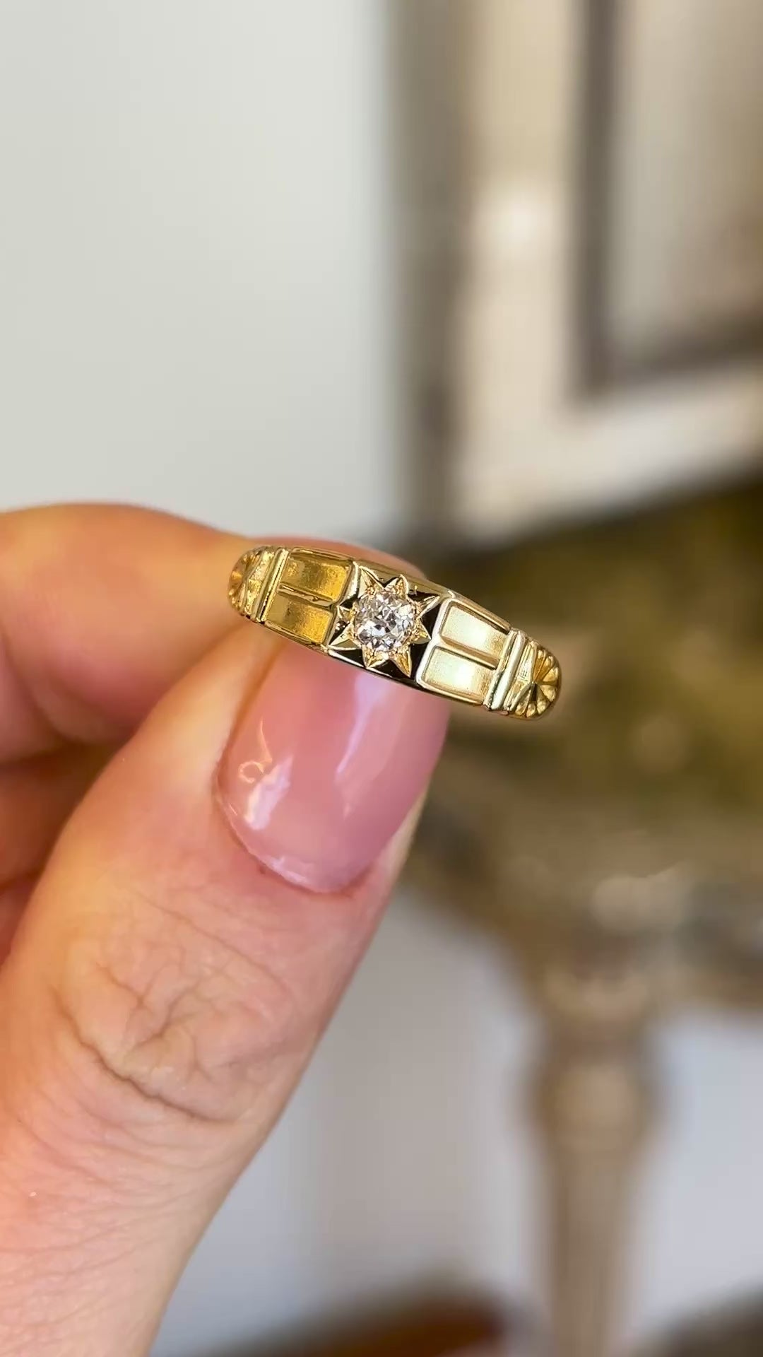 Antique, Victorian diamond solitaire ring