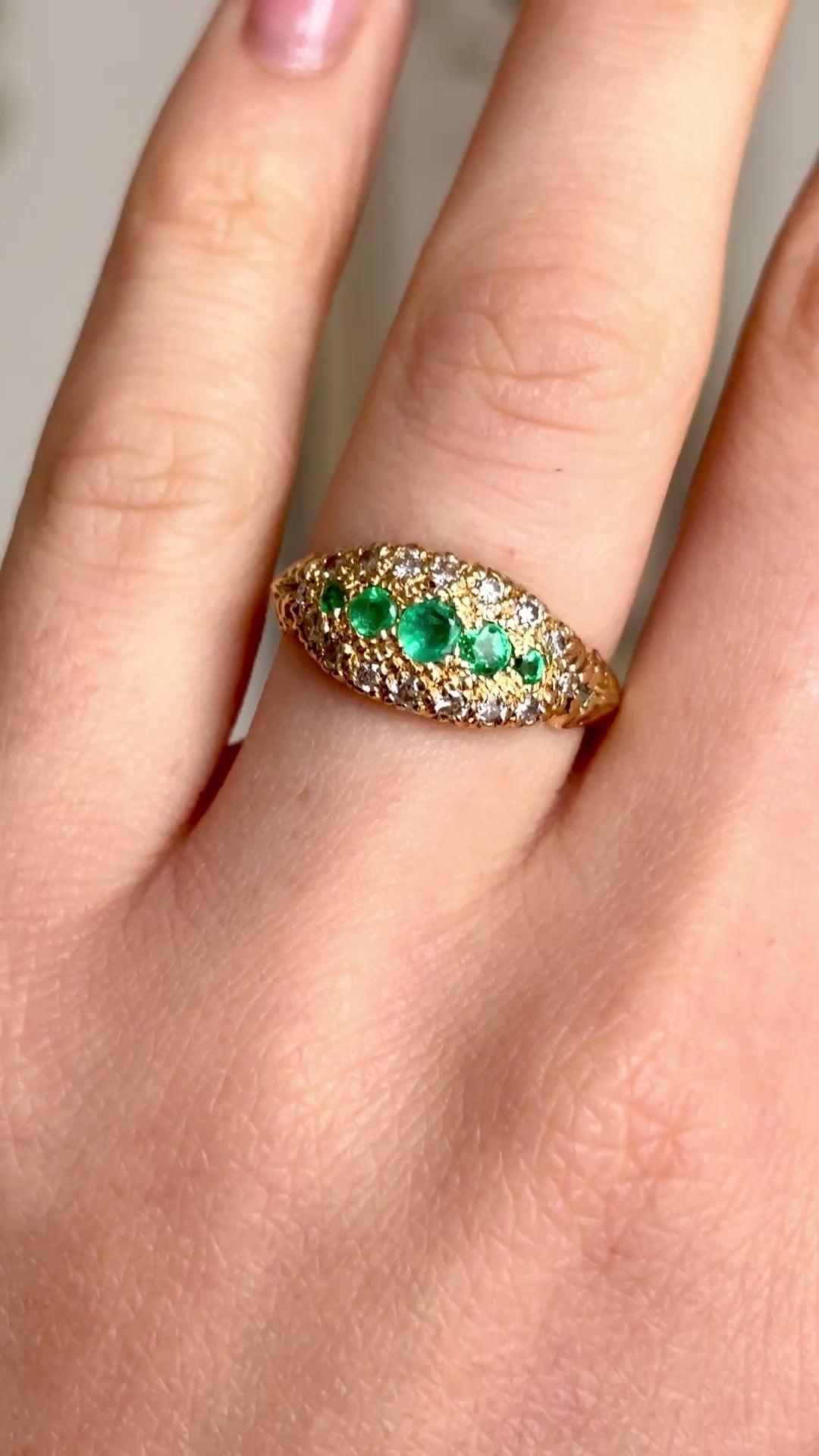 Vintage, 1970s emerald & diamond cluster ring