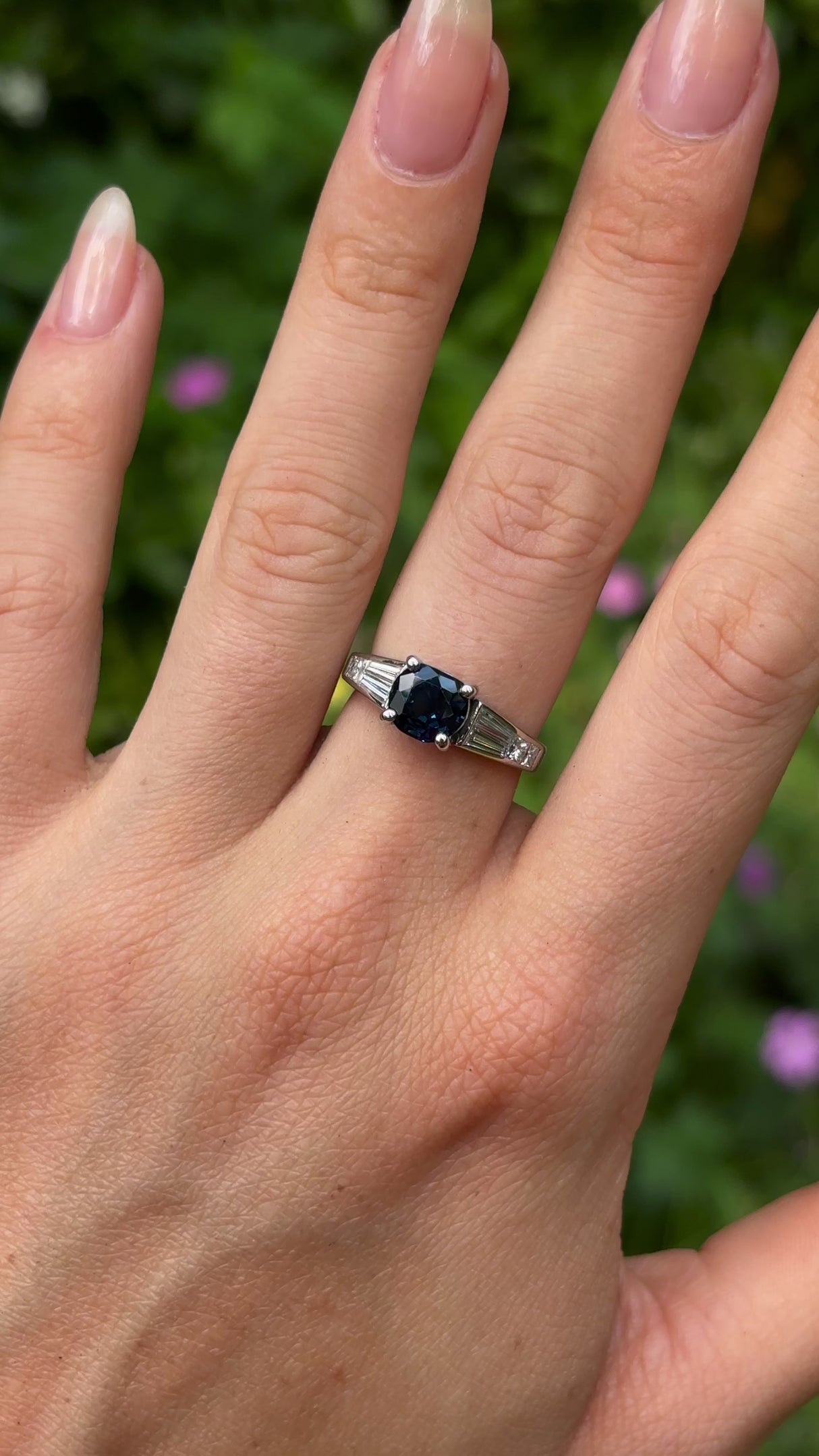 Vintage, Art Deco sapphire and diamond ring, platinum