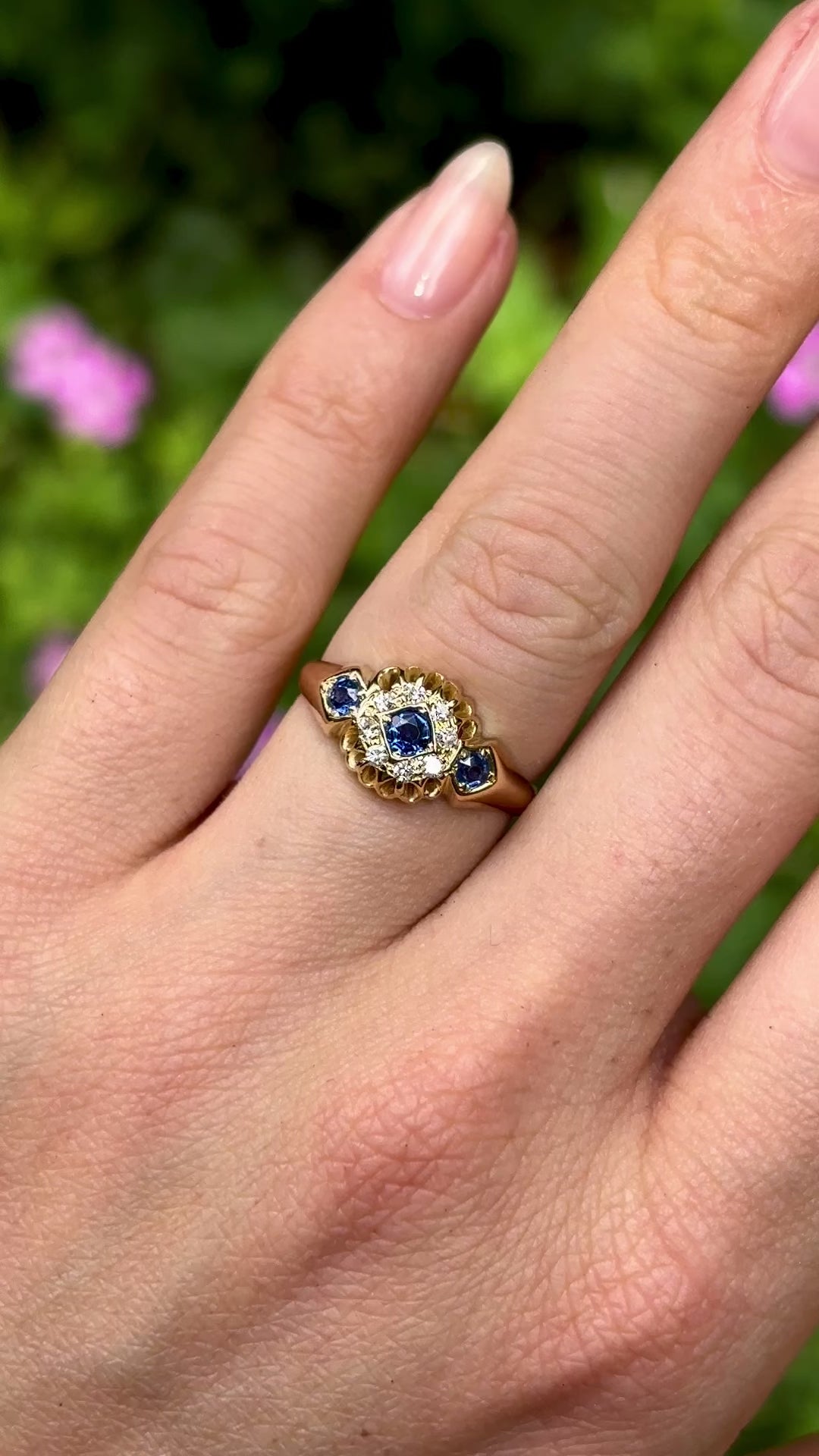 Vintage, Art Deco sapphire & diamond cluster ring