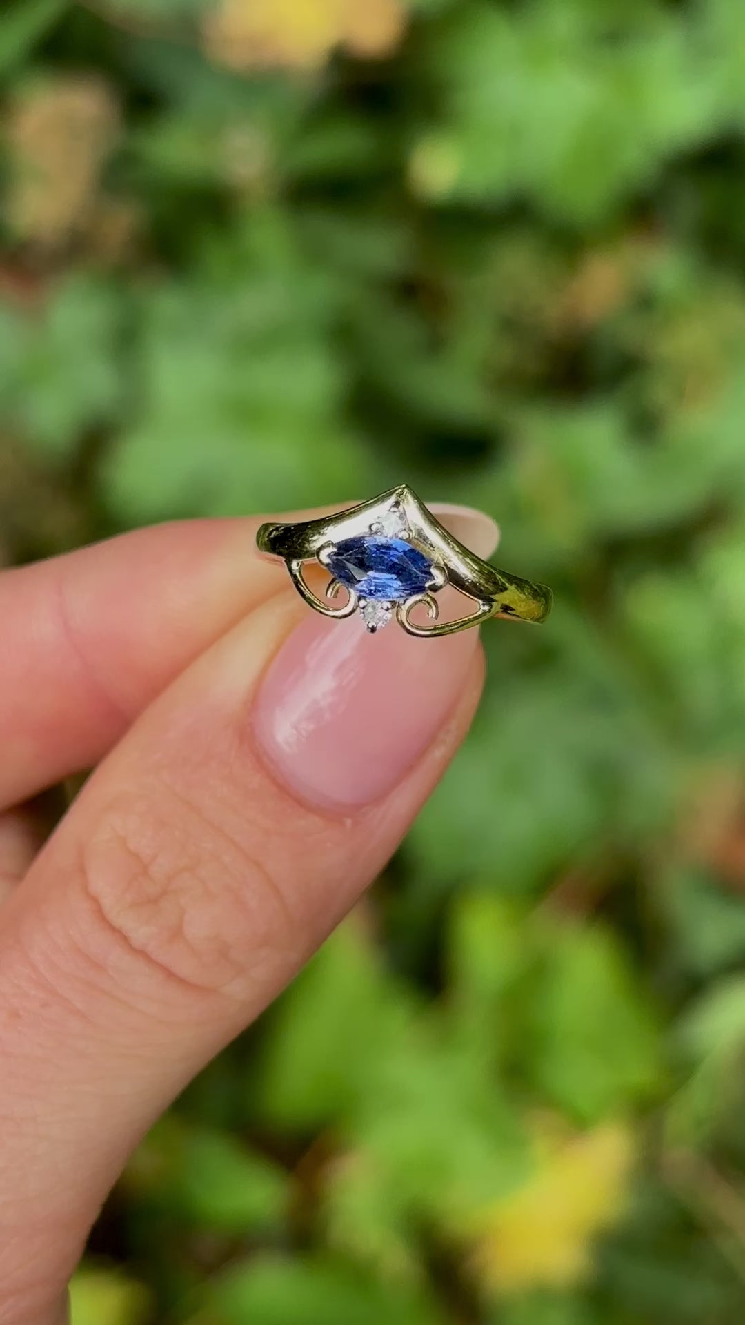 Vintage, 1990s sapphire & diamond three-stone ring