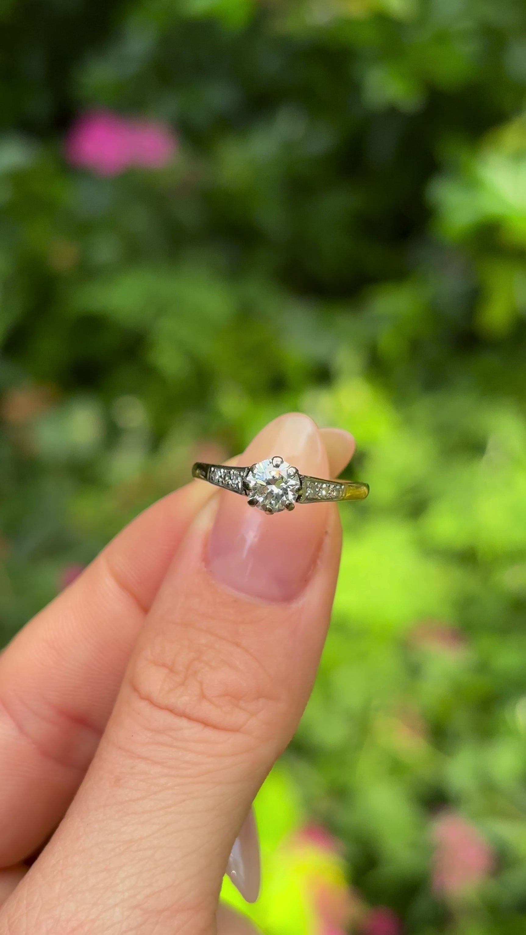 Antique, Edwardian solitaire diamond ring, 18ct yellow gold & platinum