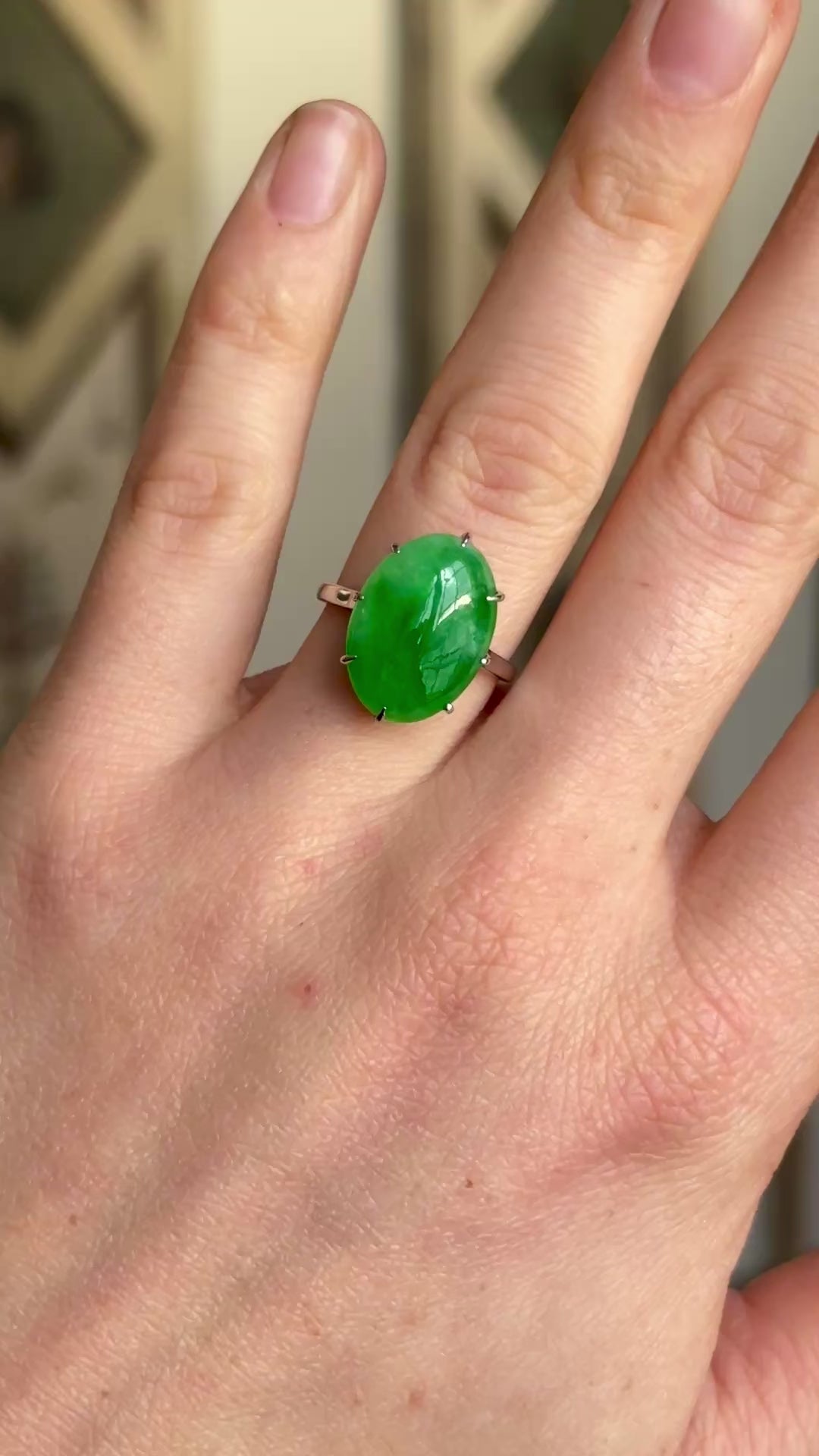 Vintage, Art Deco spinach-green jadeite ring