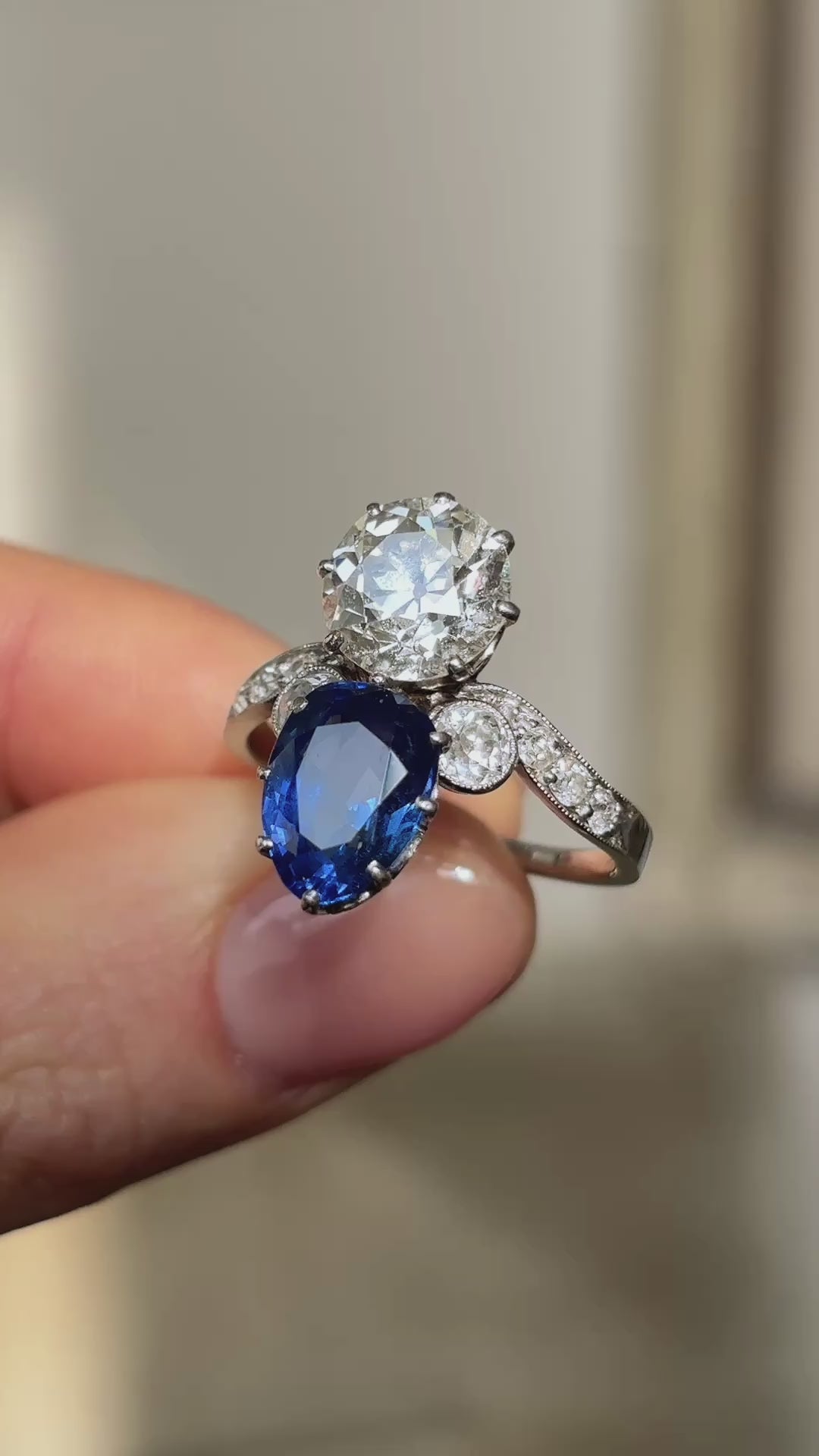 Antique, Belle Époque sapphire & diamond ring