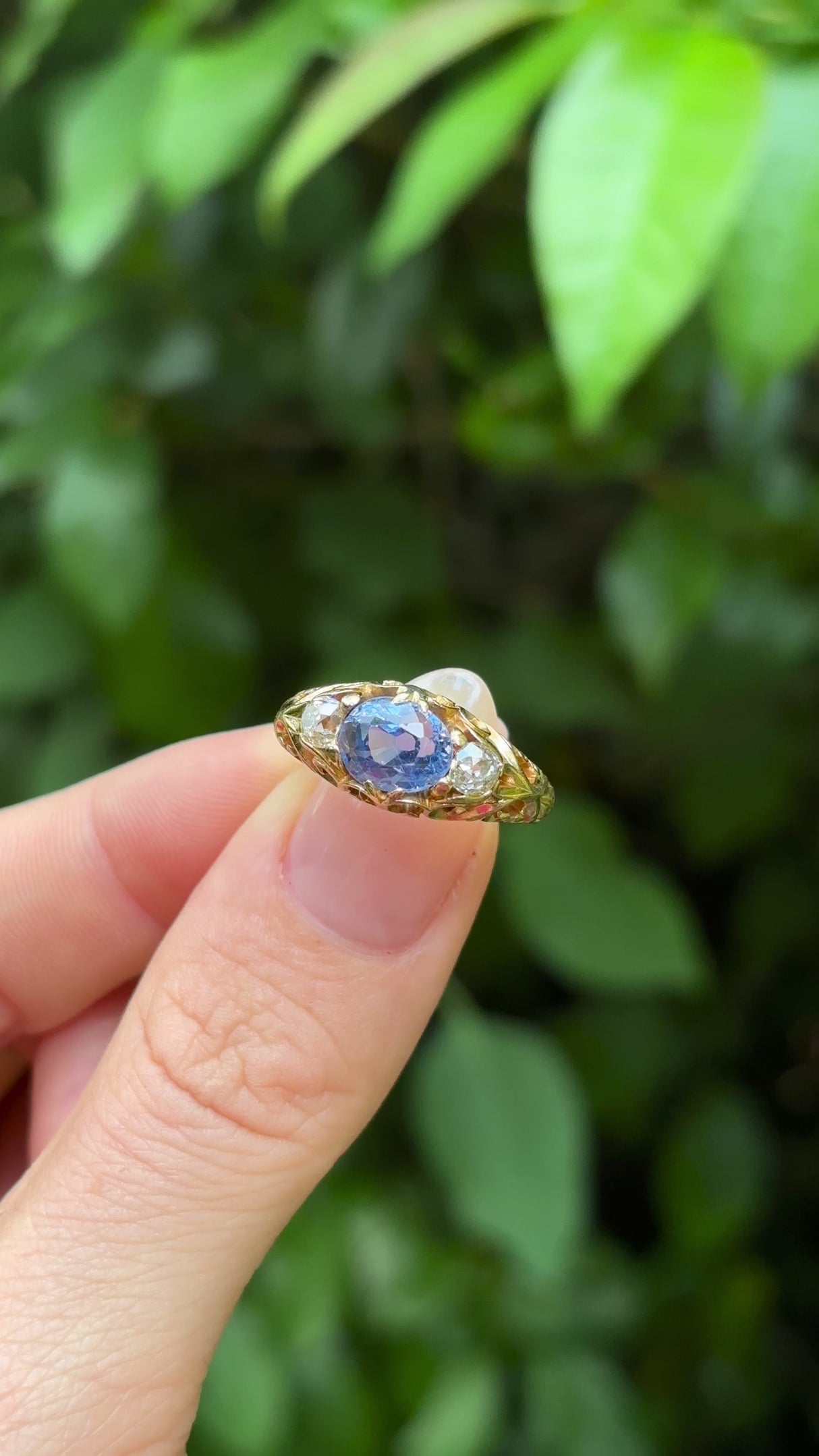  Antique, Victorian sapphire & diamond three-stone ring, 18ct yellow gold