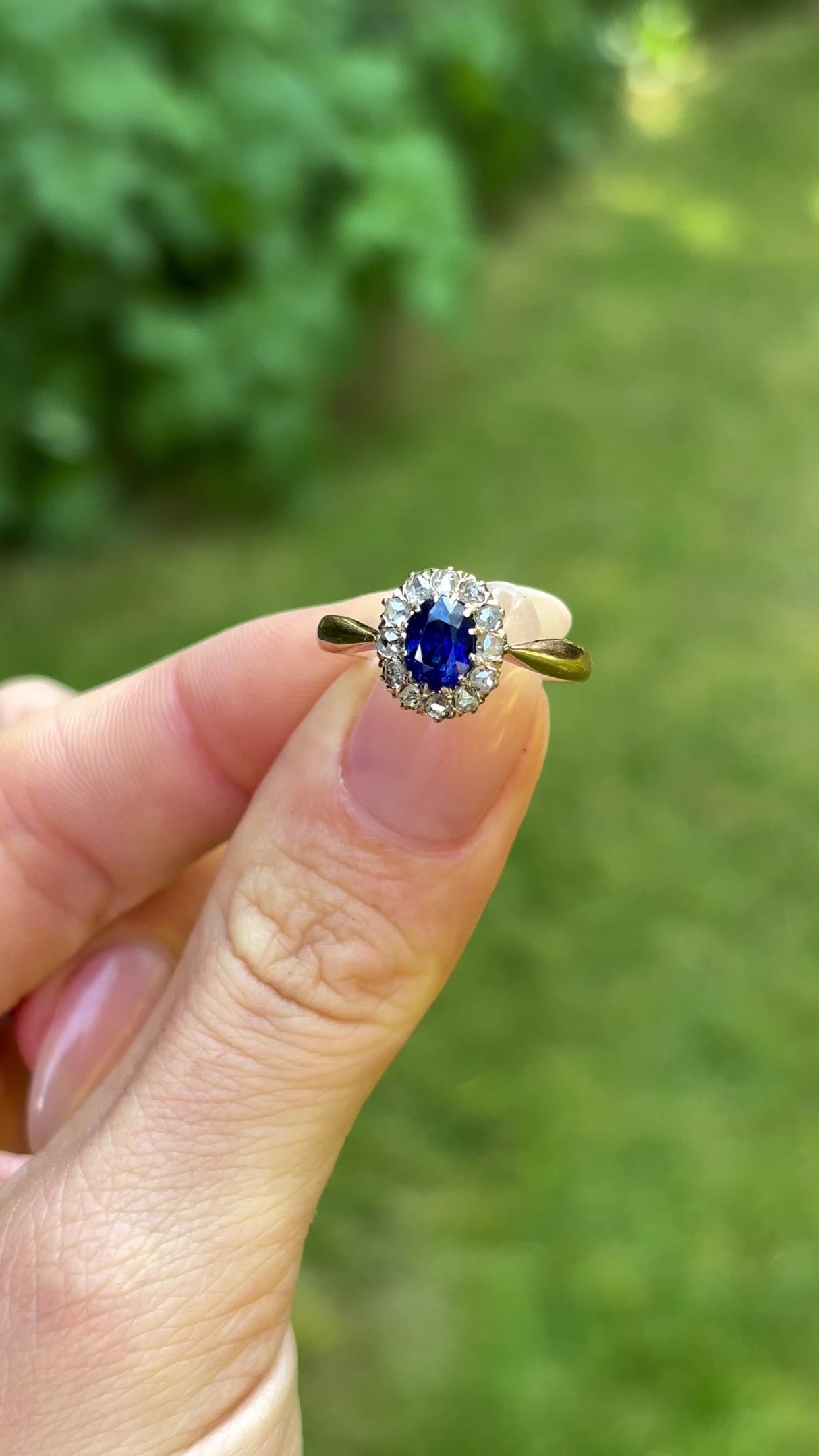 Antique, sapphire & diamond cluster ring, 14ct yellow gold & silver