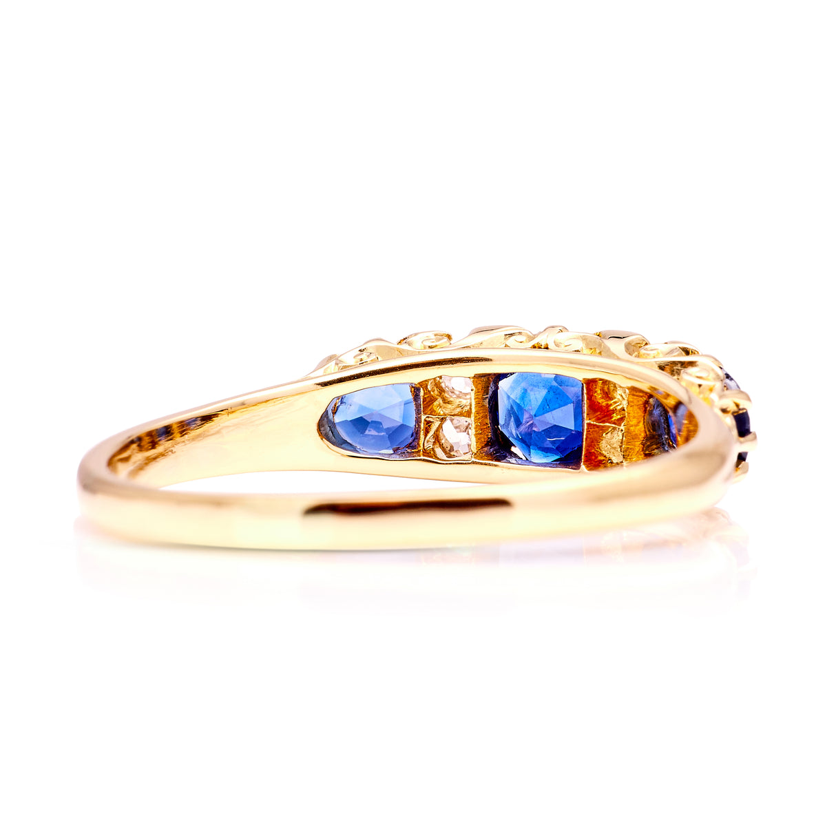 Antique, Edwardian sapphire & diamond ring