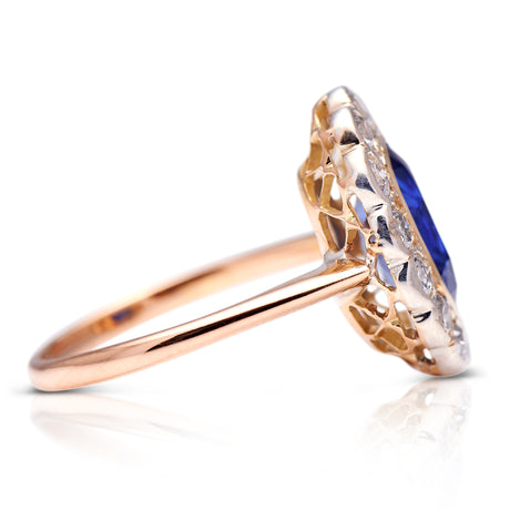 Edwardian | 18ct gold, natural Burmese sapphire and diamond cluster ring