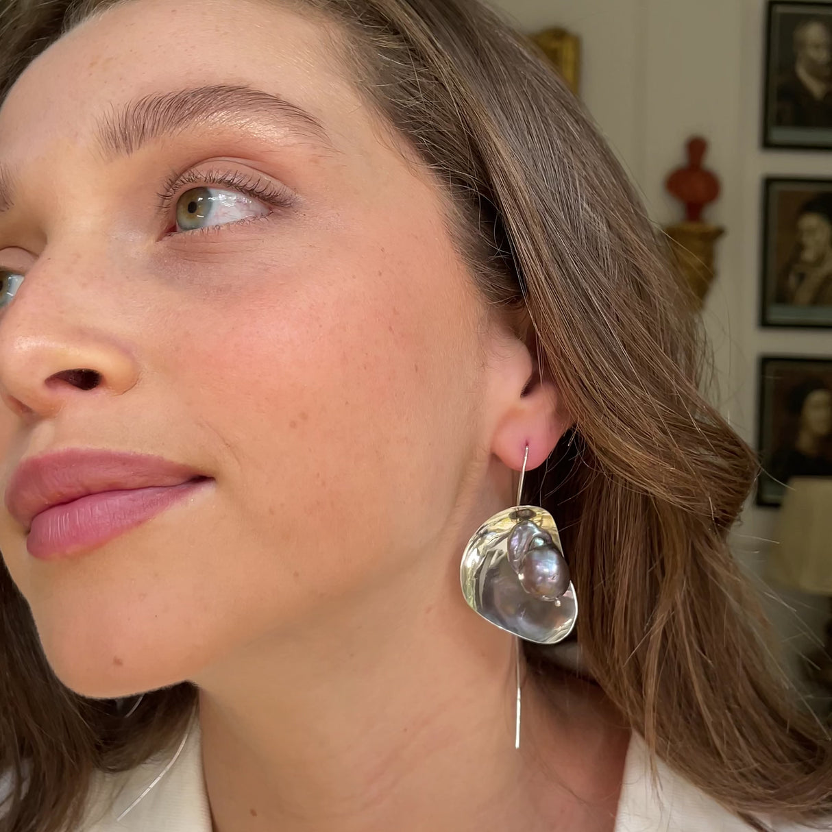 Super glamorous | extra long, dark pearl earrings, silver