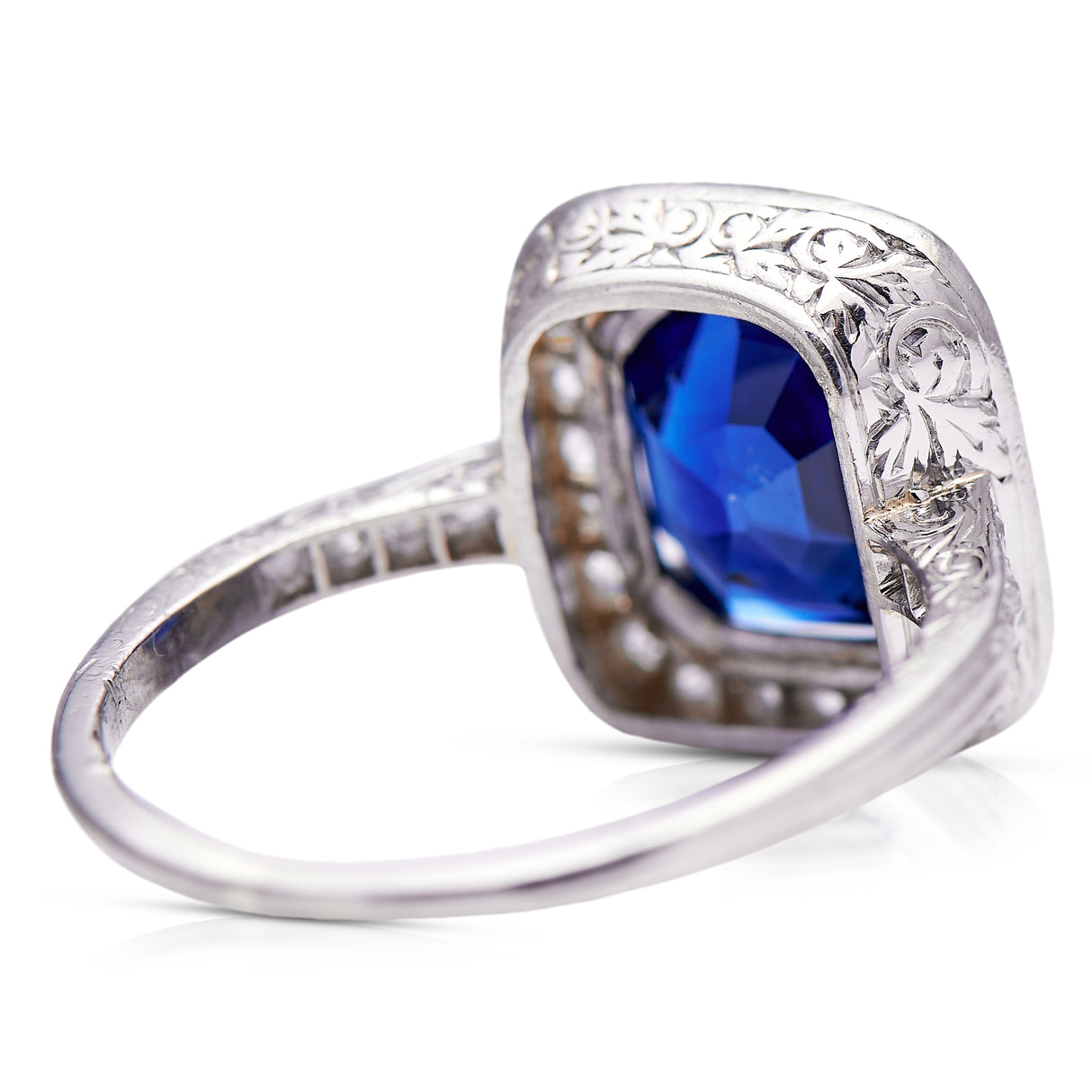 Engagement | Art Deco, royal blue sapphire and diamond ring